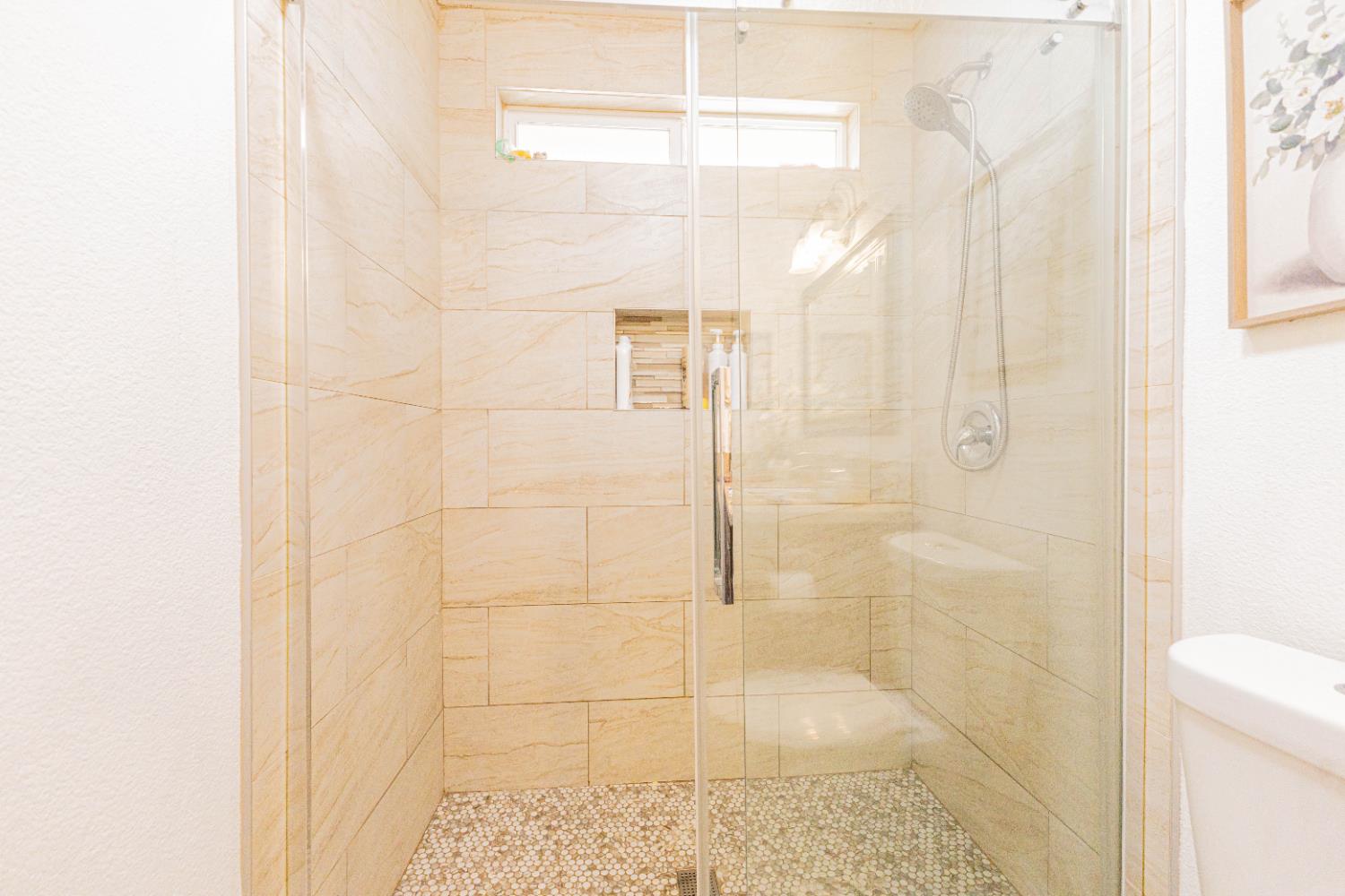 3806 N Cleo, Fresno, CA 93722