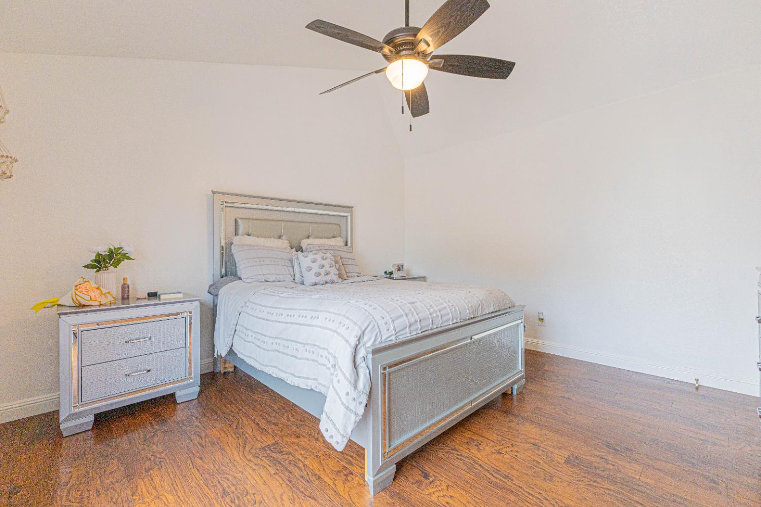 3806 N Cleo, Fresno, CA 93722