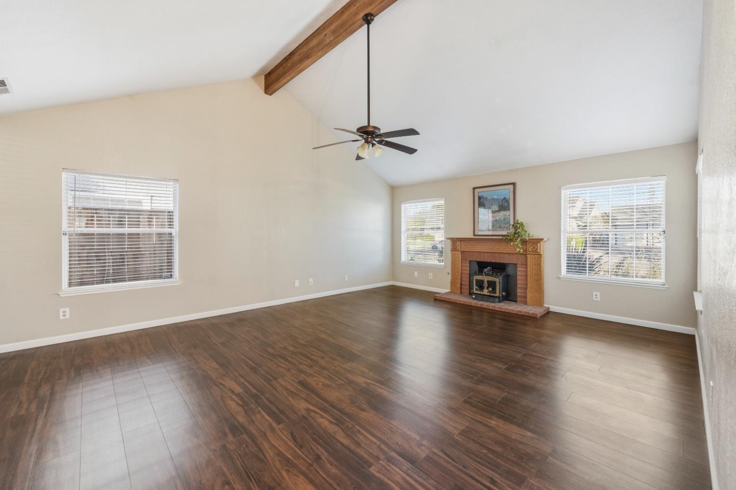 8099 N Orchard St, Fresno, CA 93720