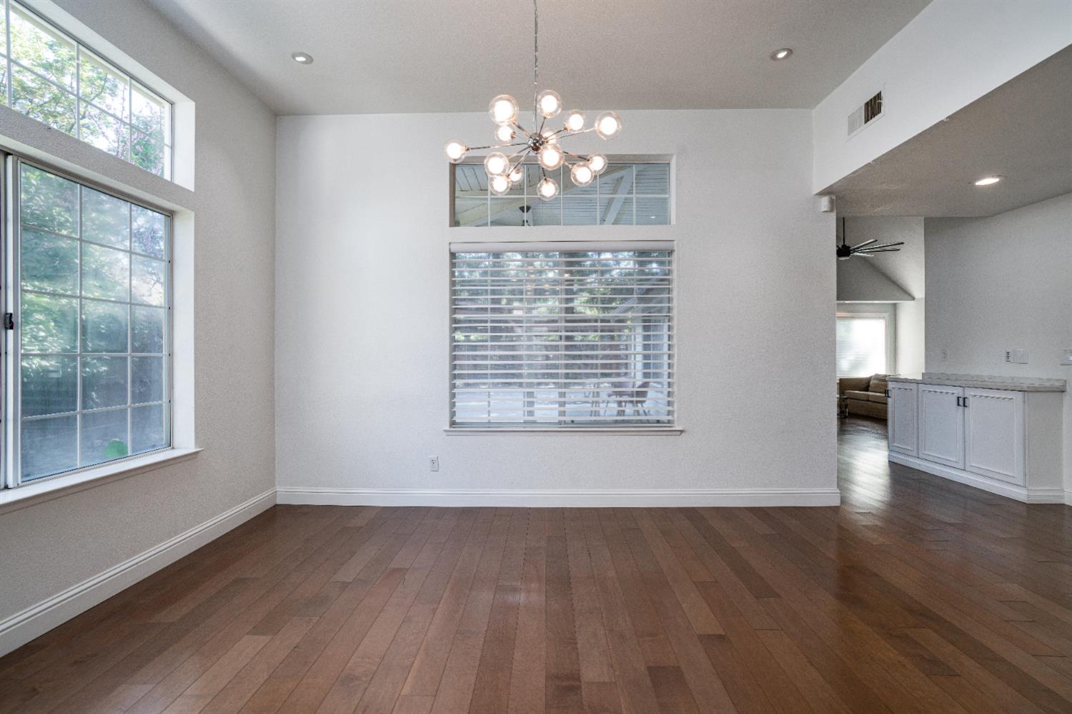 2727 W Bluff Ave #125, Fresno, CA 93711