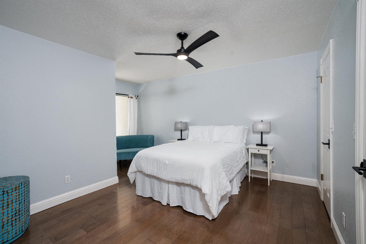 2727 W Bluff Ave #125, Fresno, CA 93711