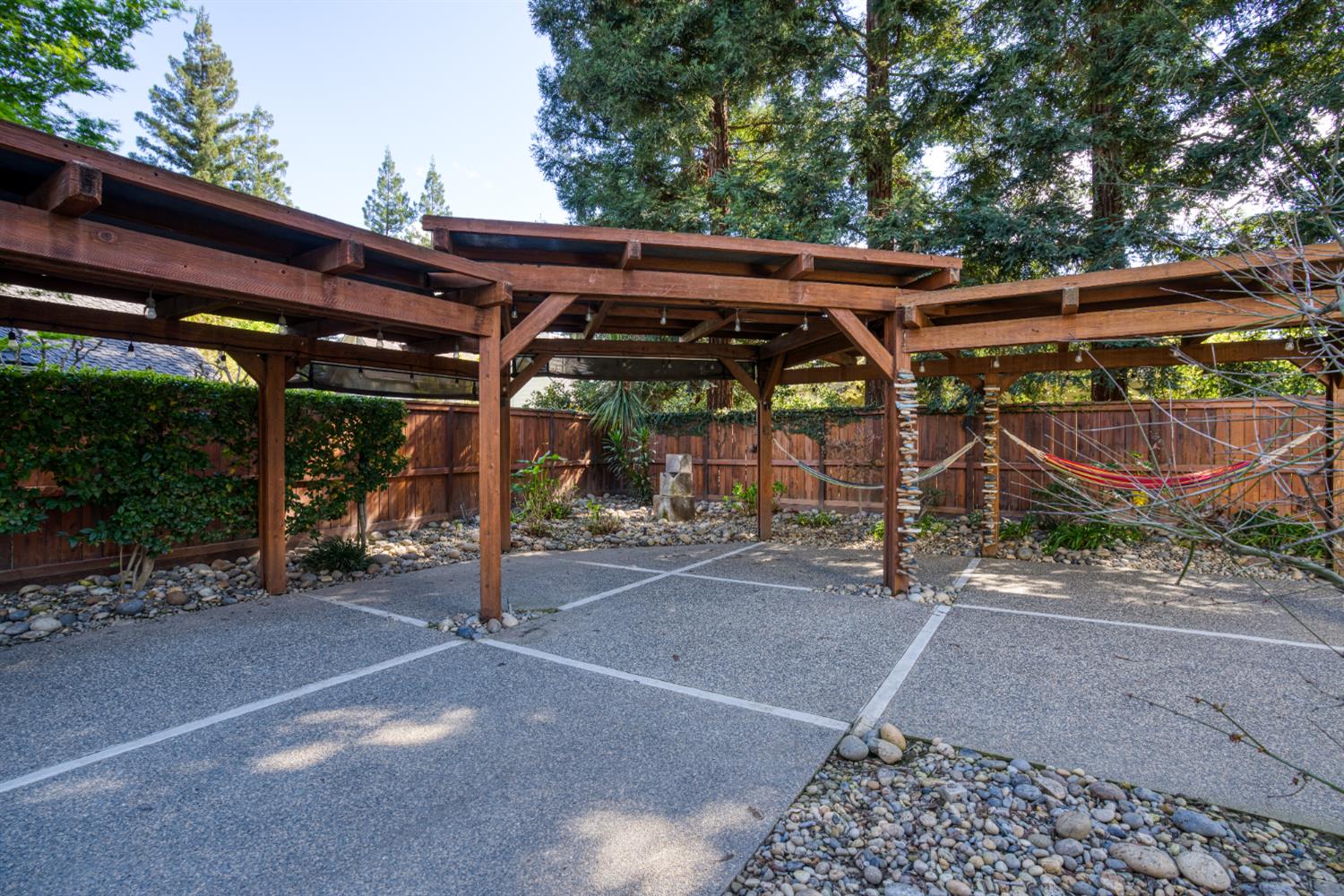 2727 W Bluff Ave #125, Fresno, CA 93711