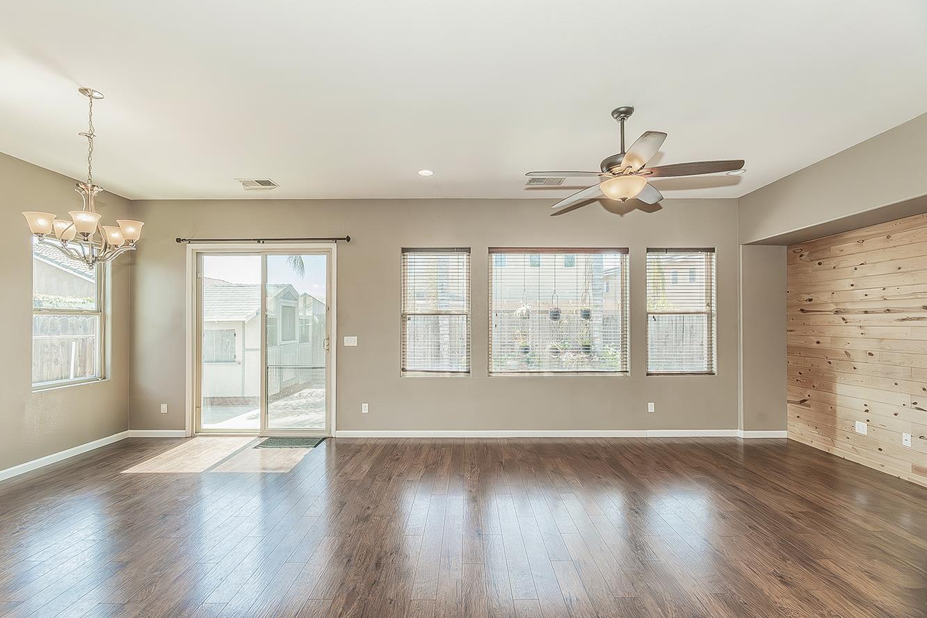 7357 E Redlands Ave, Fresno, CA 93737