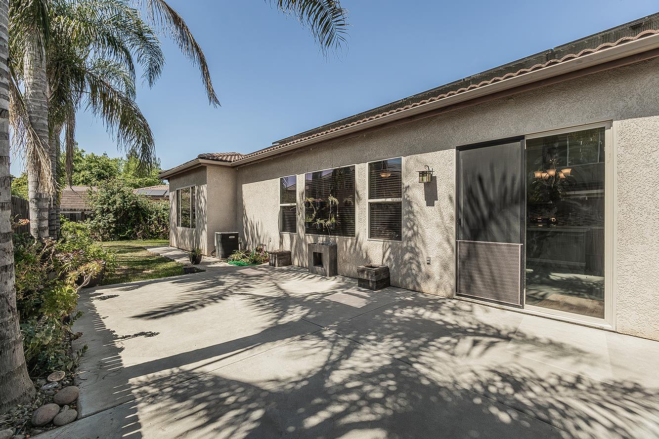 7357 E Redlands Ave, Fresno, CA 93737