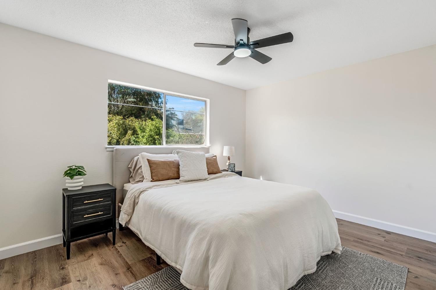 1442 S Recreation Ave, Fresno, CA 93702