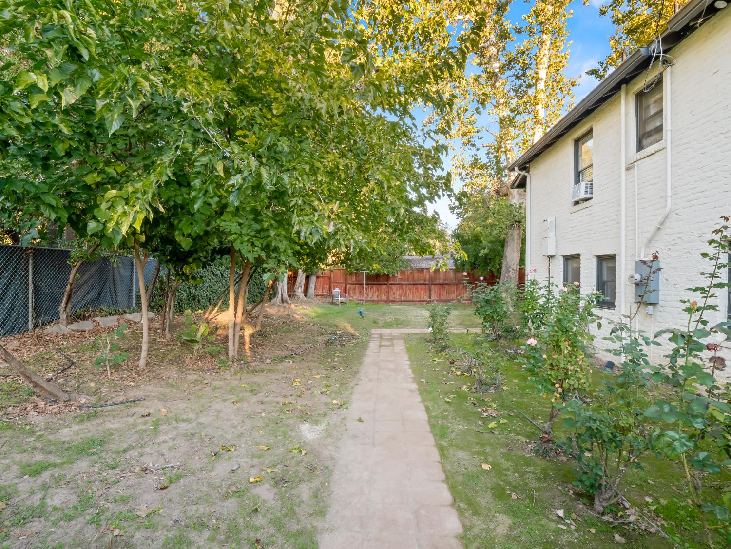 4012 N Wishon Ave, Fresno, CA 93704