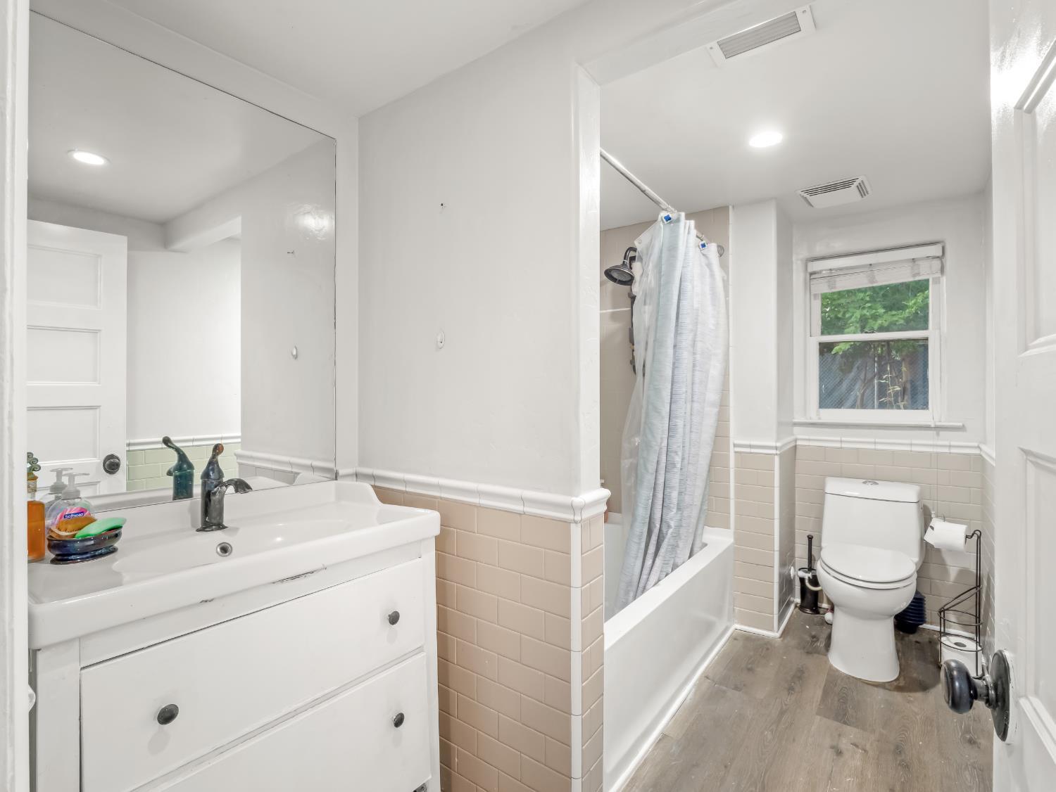 4012 N Wishon Ave, Fresno, CA 93704