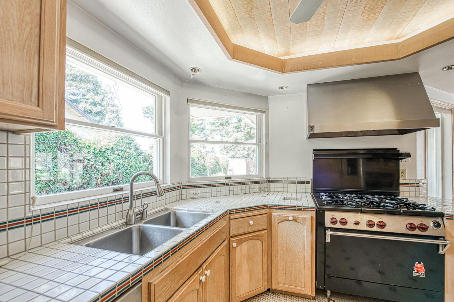 6561 N Thorne Ave, Fresno, CA 93711