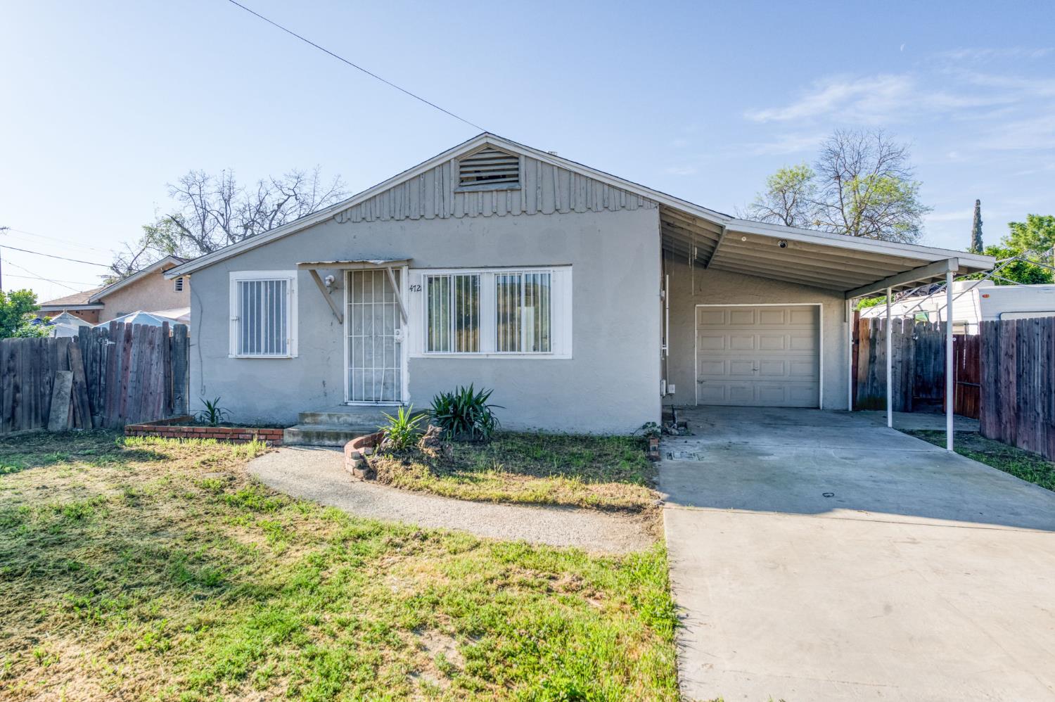 4728 E Harvey Ave, Fresno, CA 93702