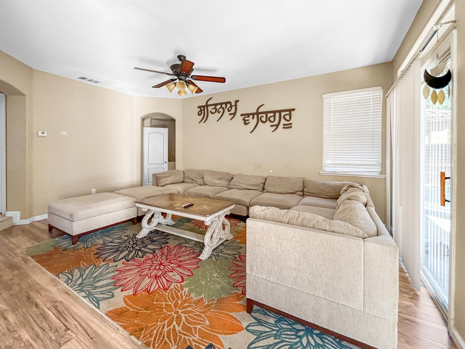 5811 W Cromwell Ave, Fresno, CA 93722