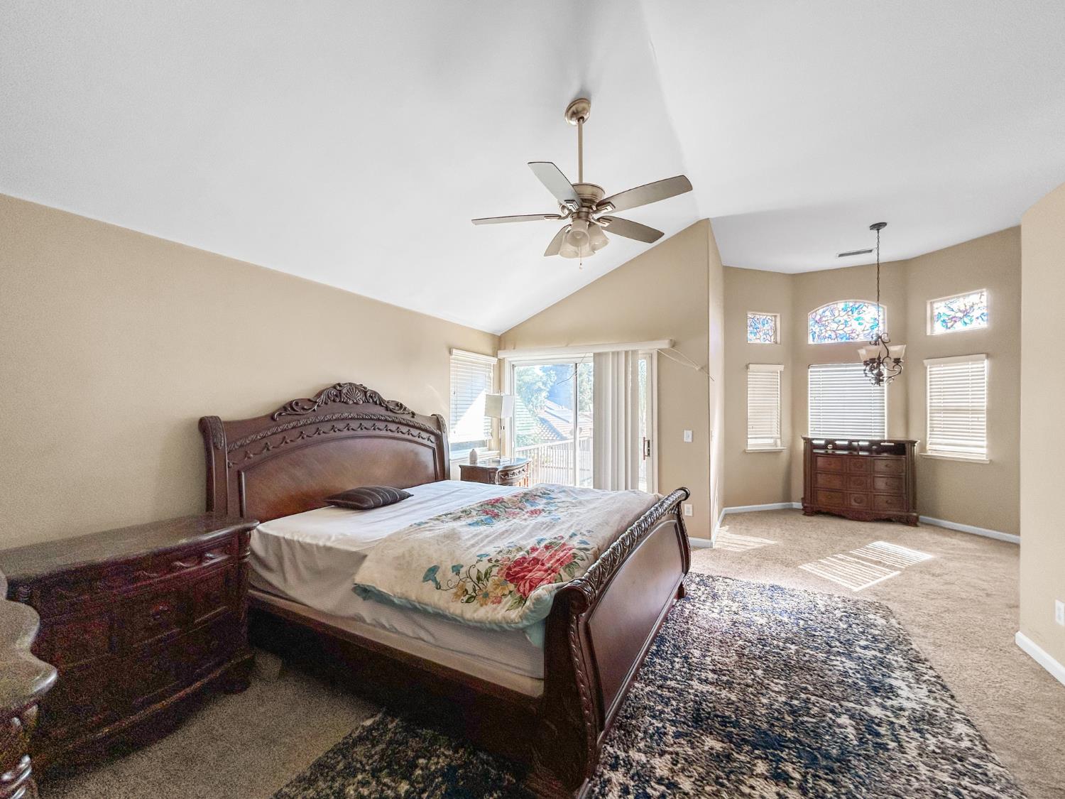 5811 W Cromwell Ave, Fresno, CA 93722