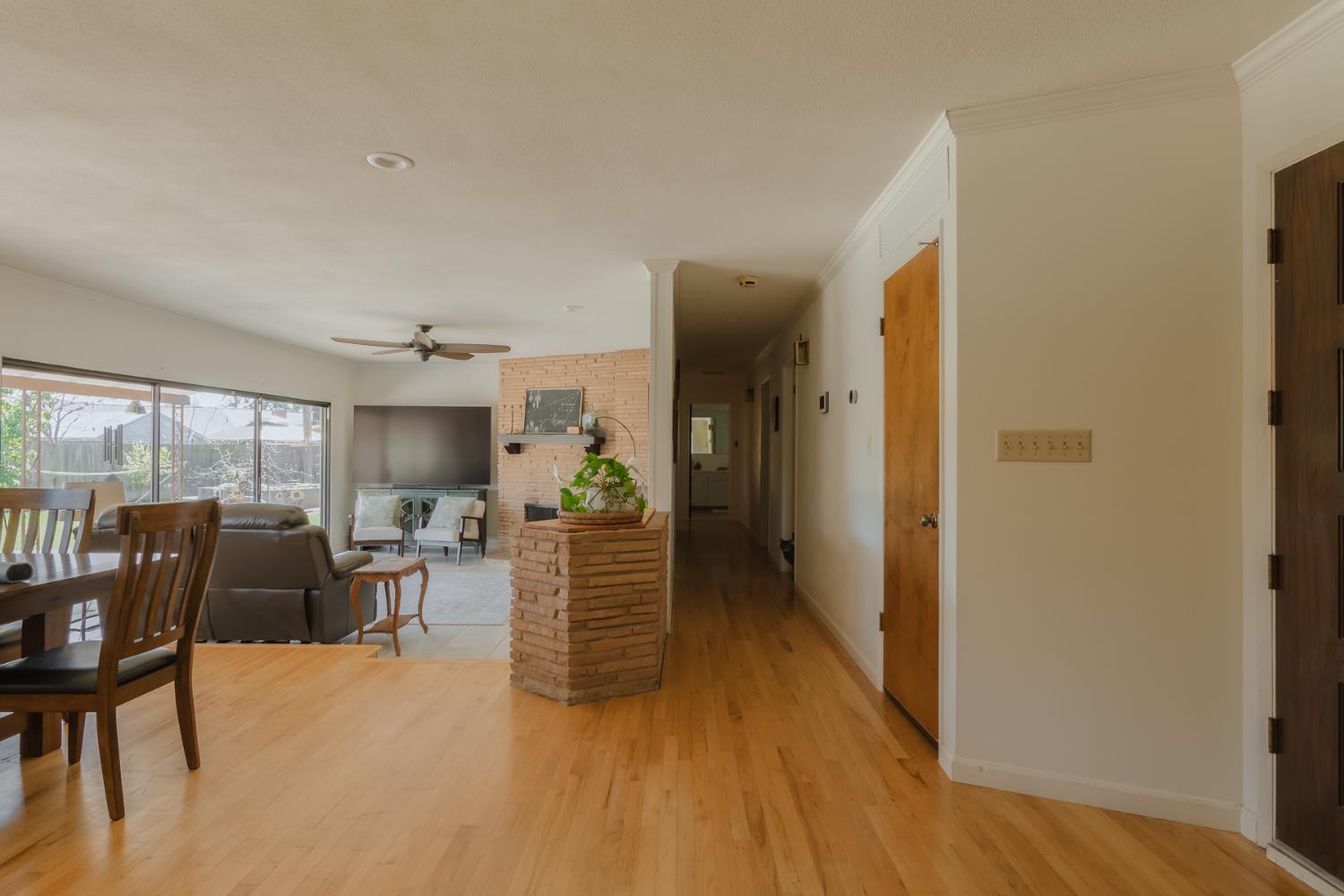 1509 W San Madele Ave, Fresno, CA 93711