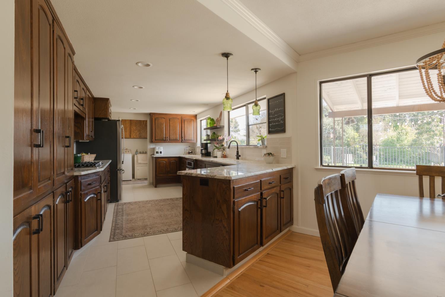 1509 W San Madele Ave, Fresno, CA 93711