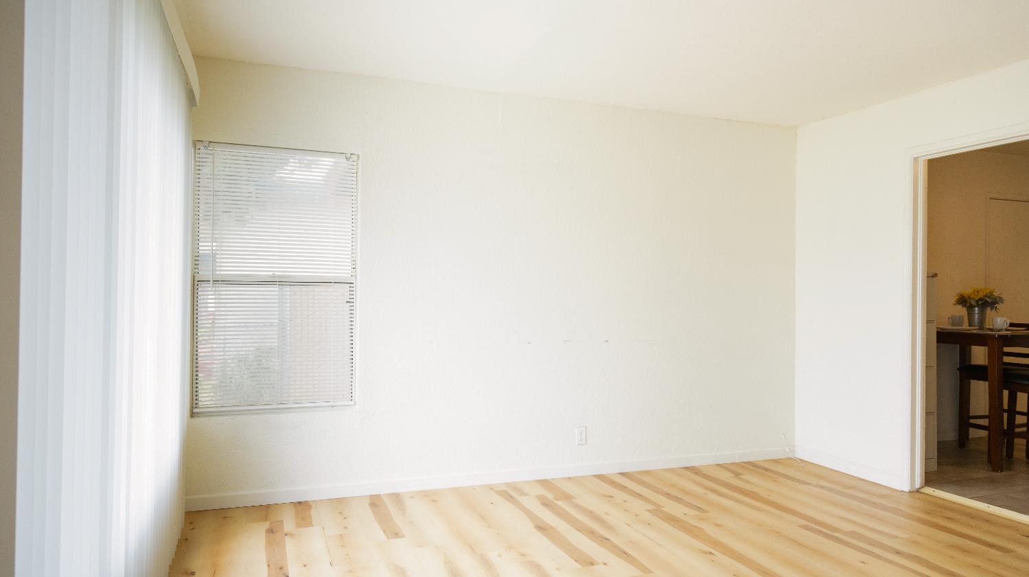 2428 S Poppy Ave, Fresno, CA 93706