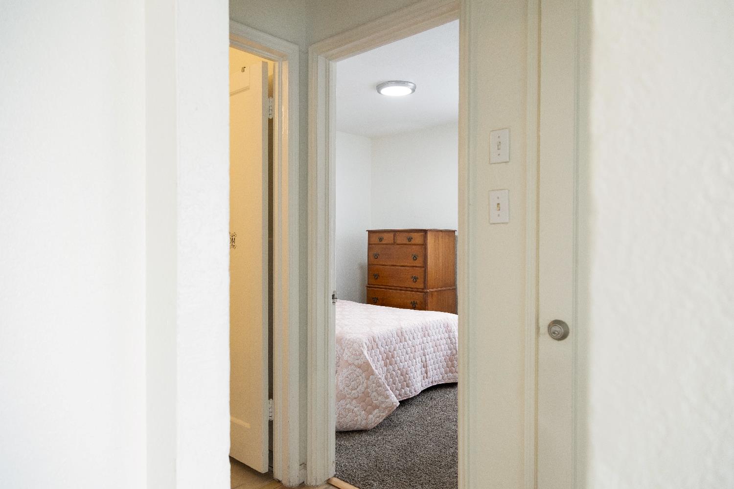 2428 S Poppy Ave, Fresno, CA 93706