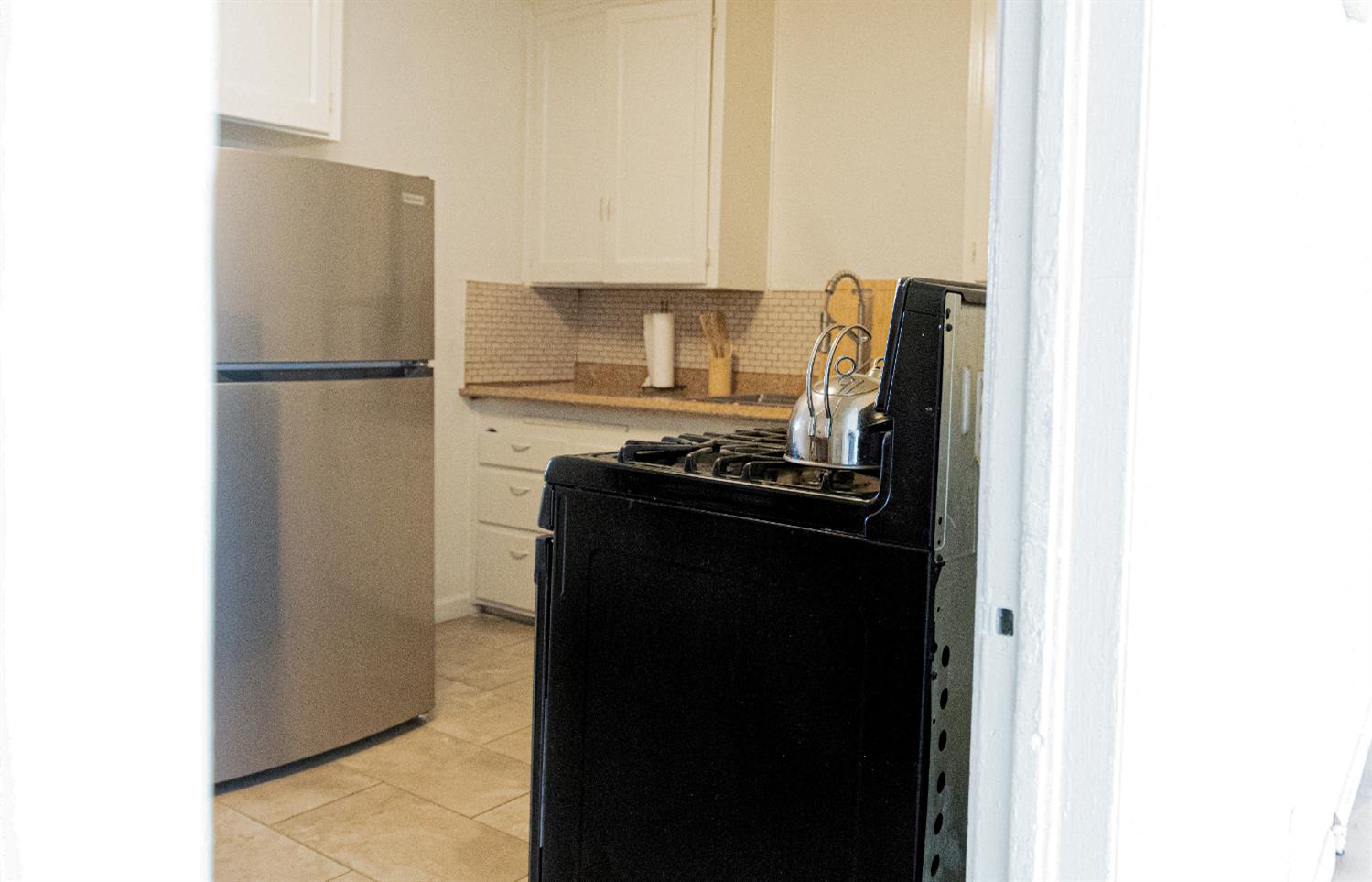 2428 S Poppy Ave, Fresno, CA 93706