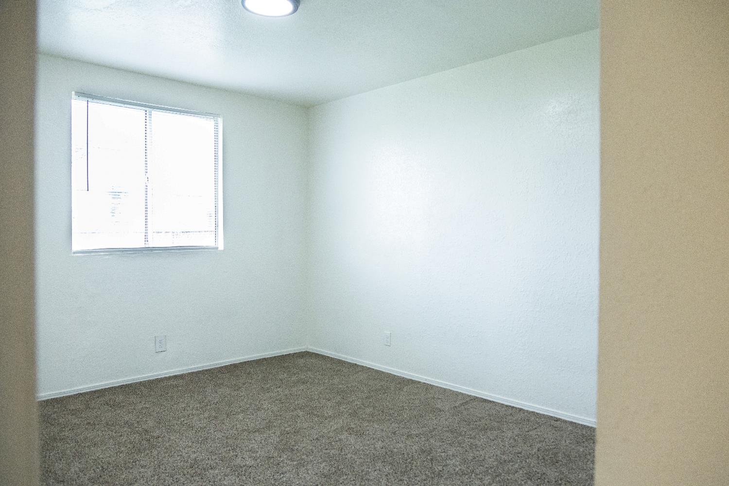 2428 S Poppy Ave, Fresno, CA 93706