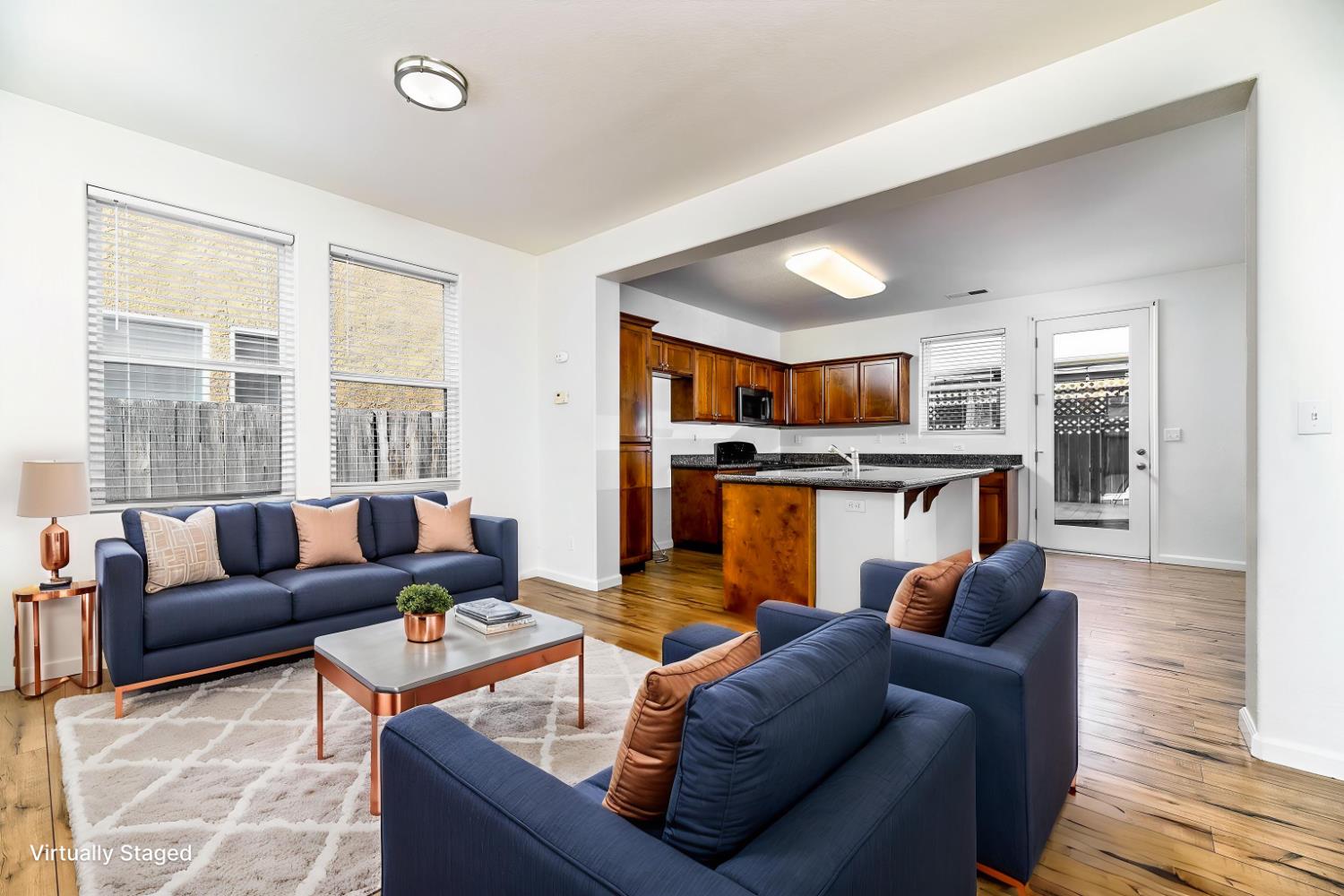 7464 E Robinson Ave, Fresno, CA 93737