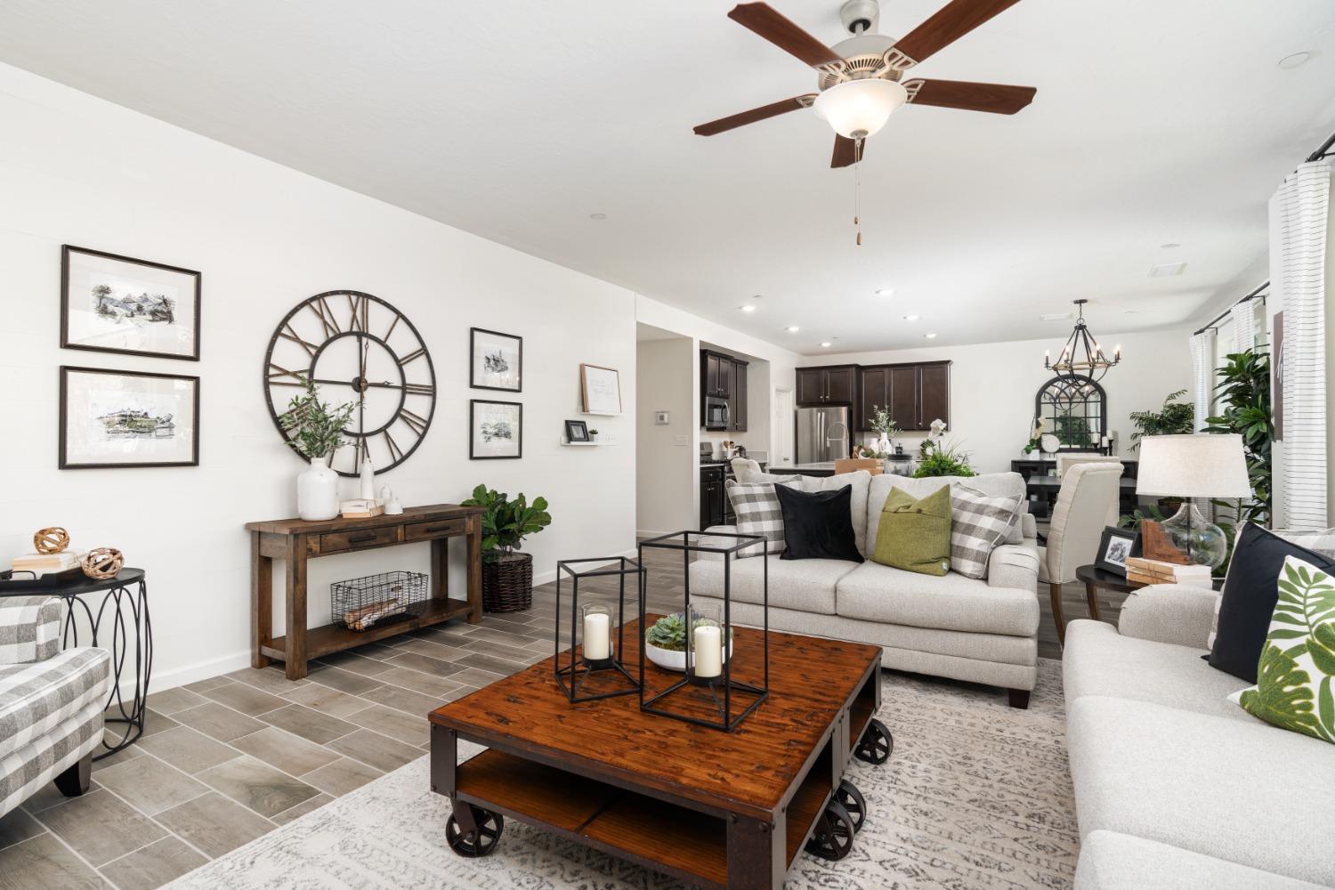 6794 E Oslin Ave, Fresno, CA 93727