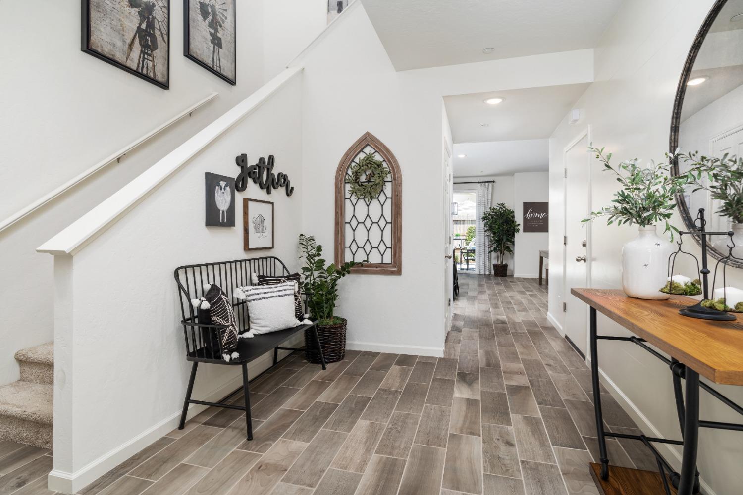 6778 E Oslin Ave, Fresno, CA 93727