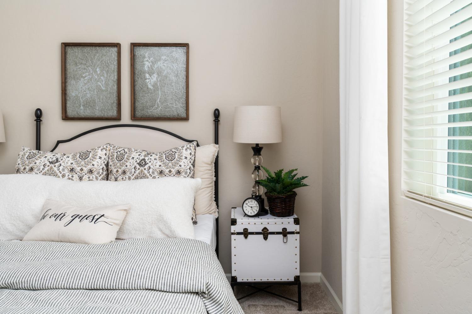 6786 E Oslin Ave, Fresno, CA 93727