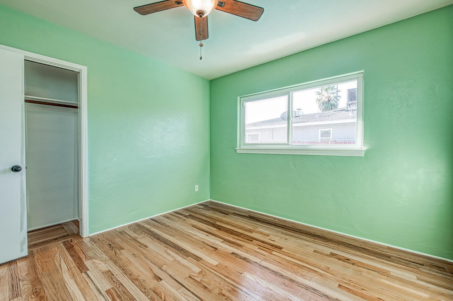 2324 E Cortland Ave, Fresno, CA 93726