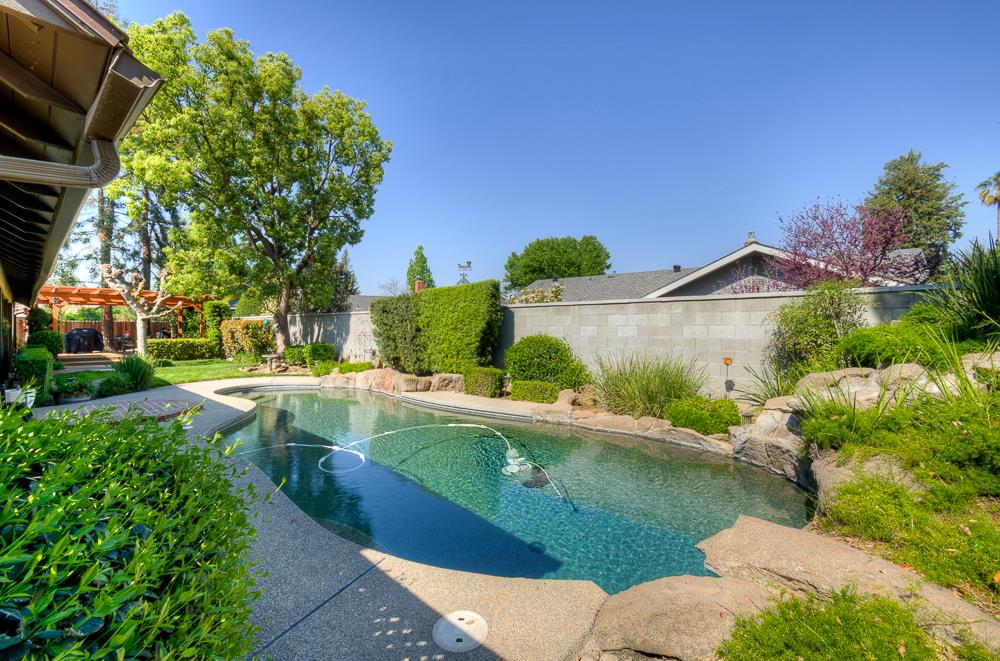 3250 W Fremont Ave, Fresno, CA 93711