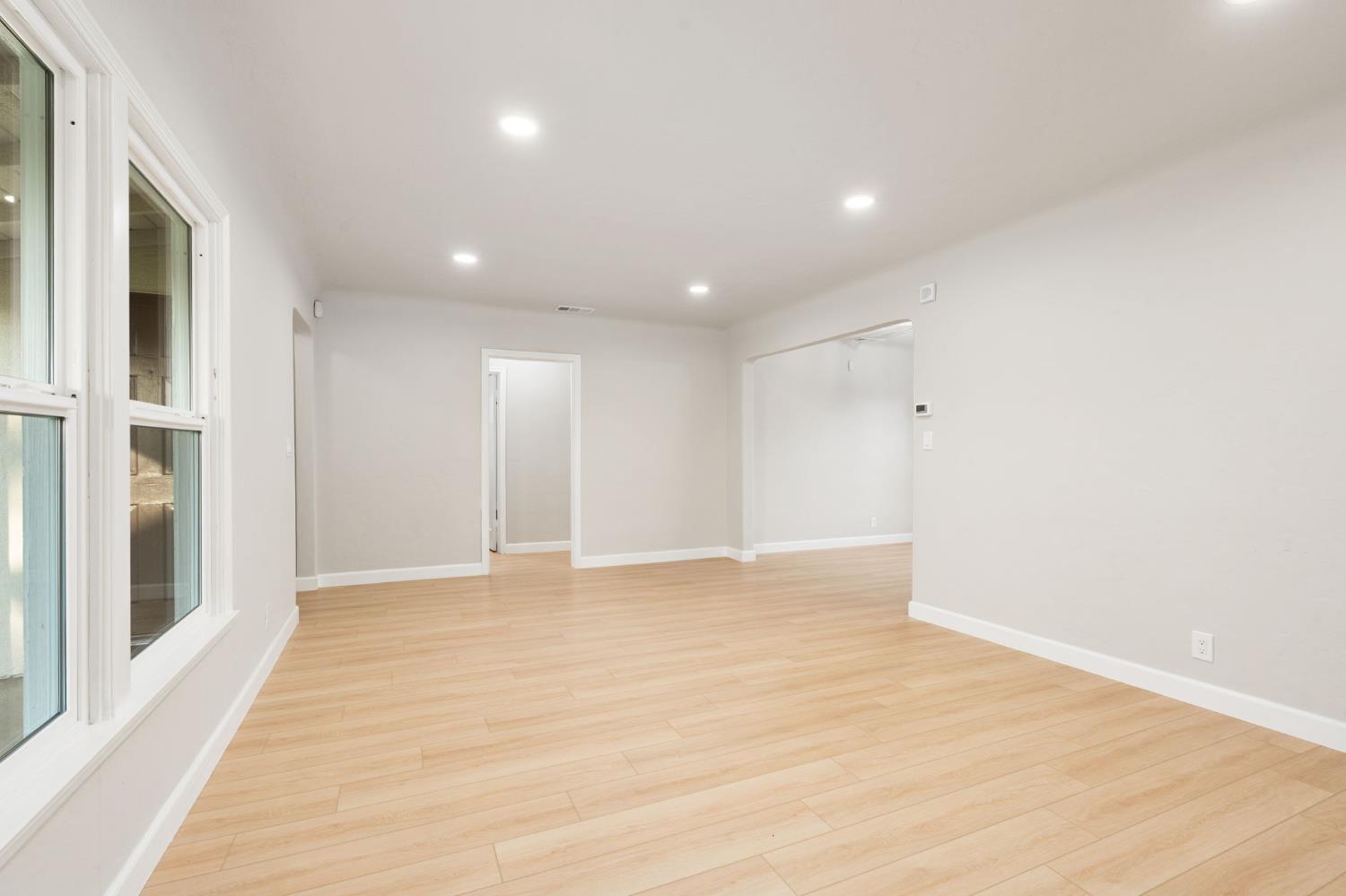 1115 E Cornell Ave, Fresno, CA 93704