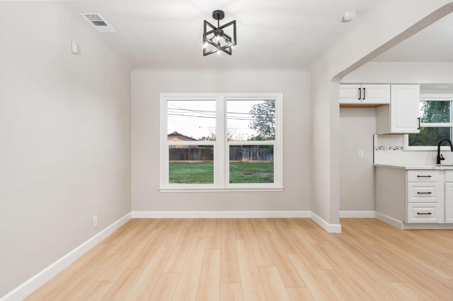 1115 E Cornell Ave, Fresno, CA 93704