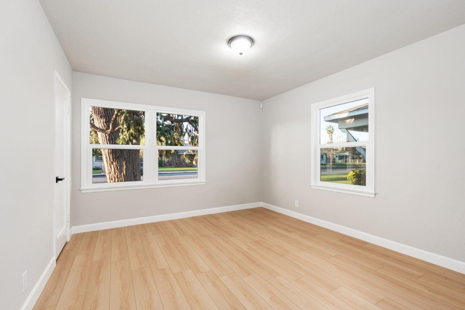 1115 E Cornell Ave, Fresno, CA 93704