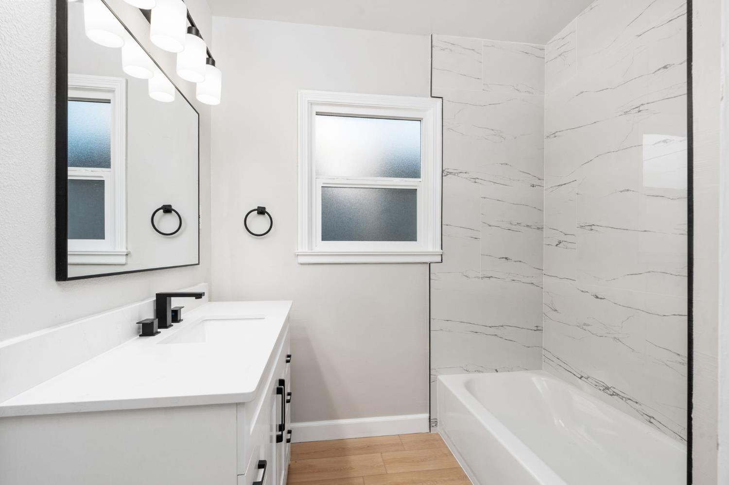 1115 E Cornell Ave, Fresno, CA 93704