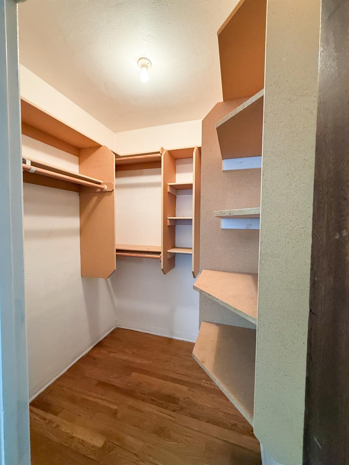 624 E Vassar Ave, Fresno, CA 93704