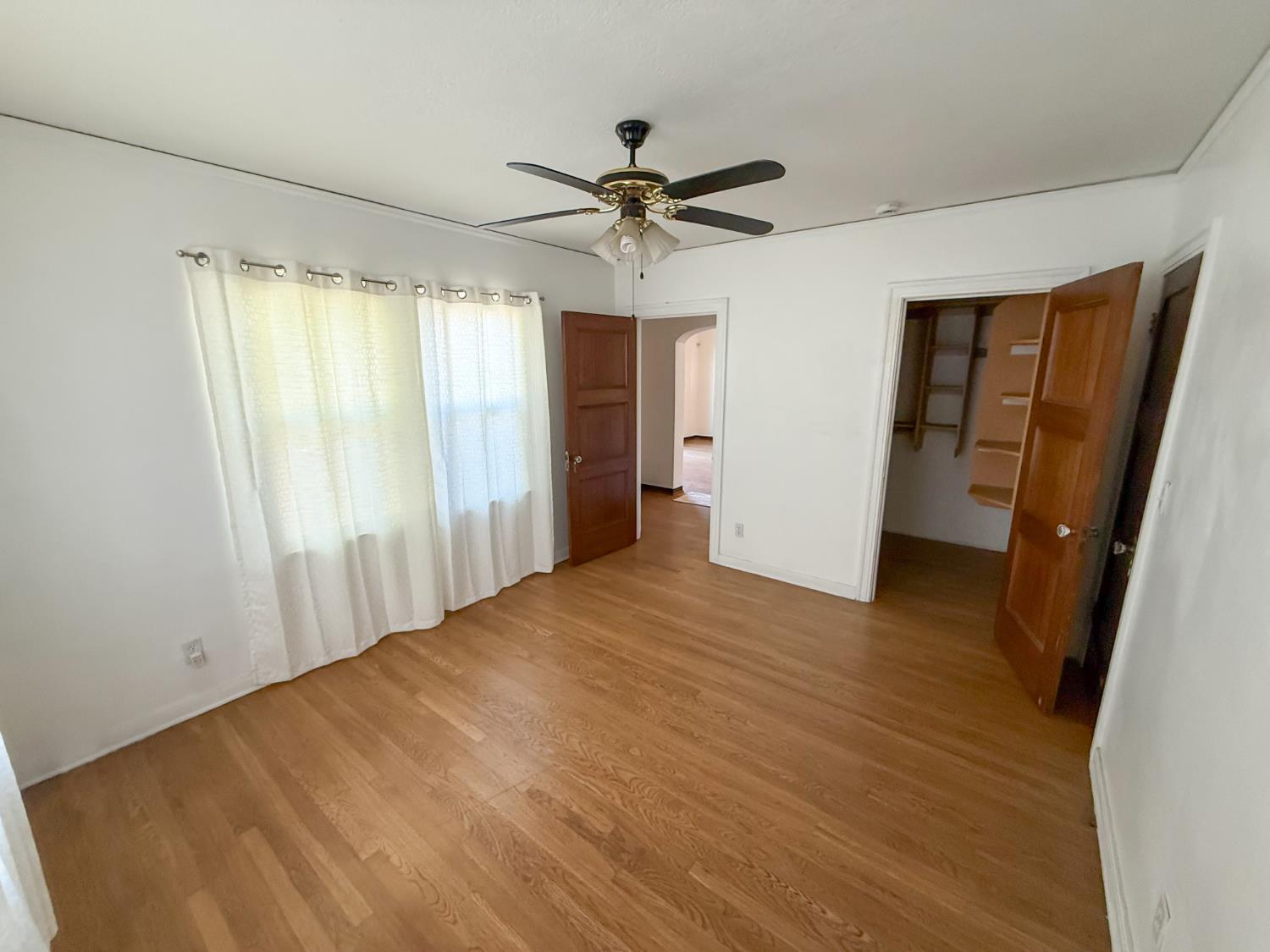 624 E Vassar Ave, Fresno, CA 93704