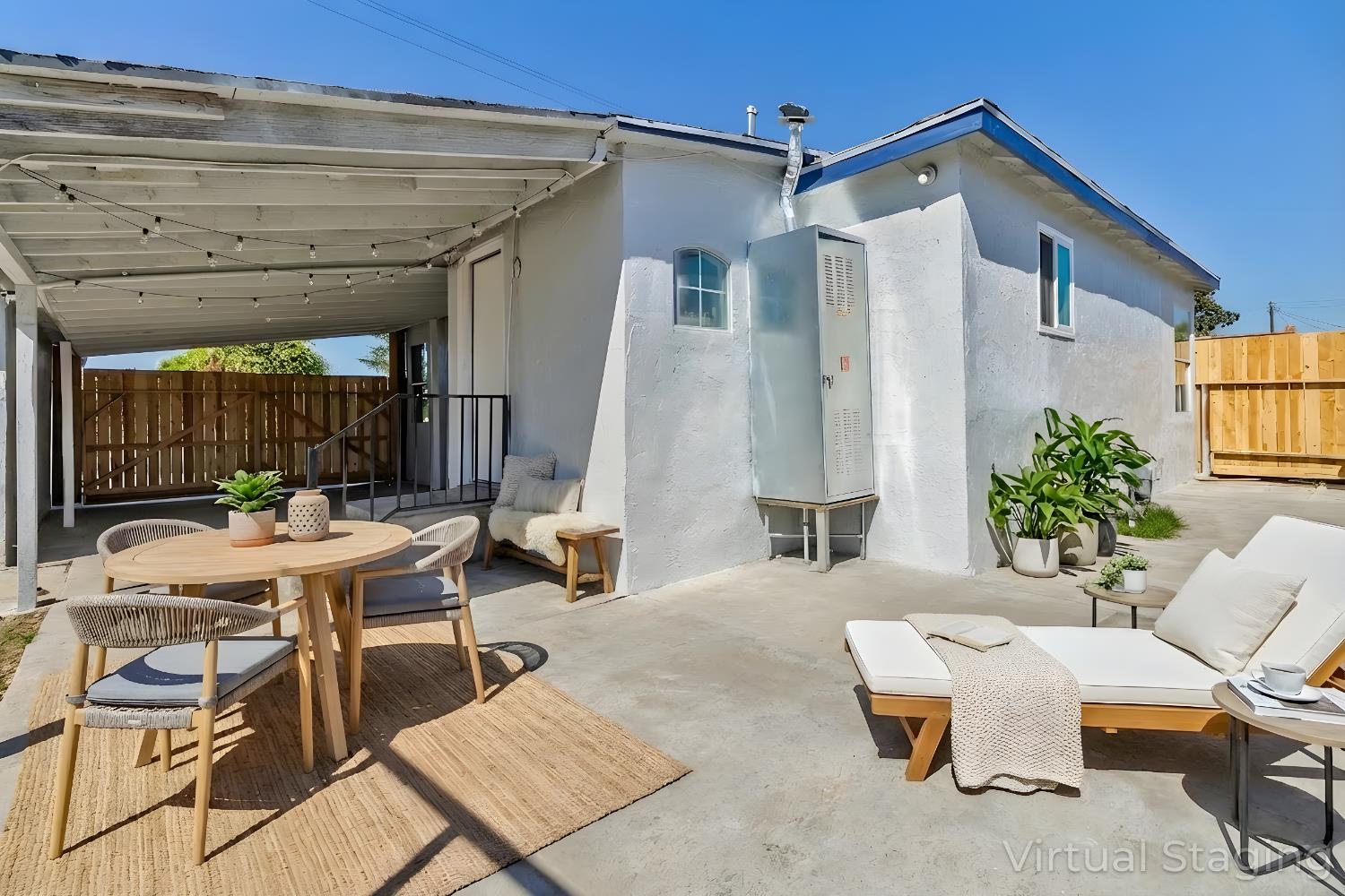 1645 W Fountain Way, Fresno, CA 93705