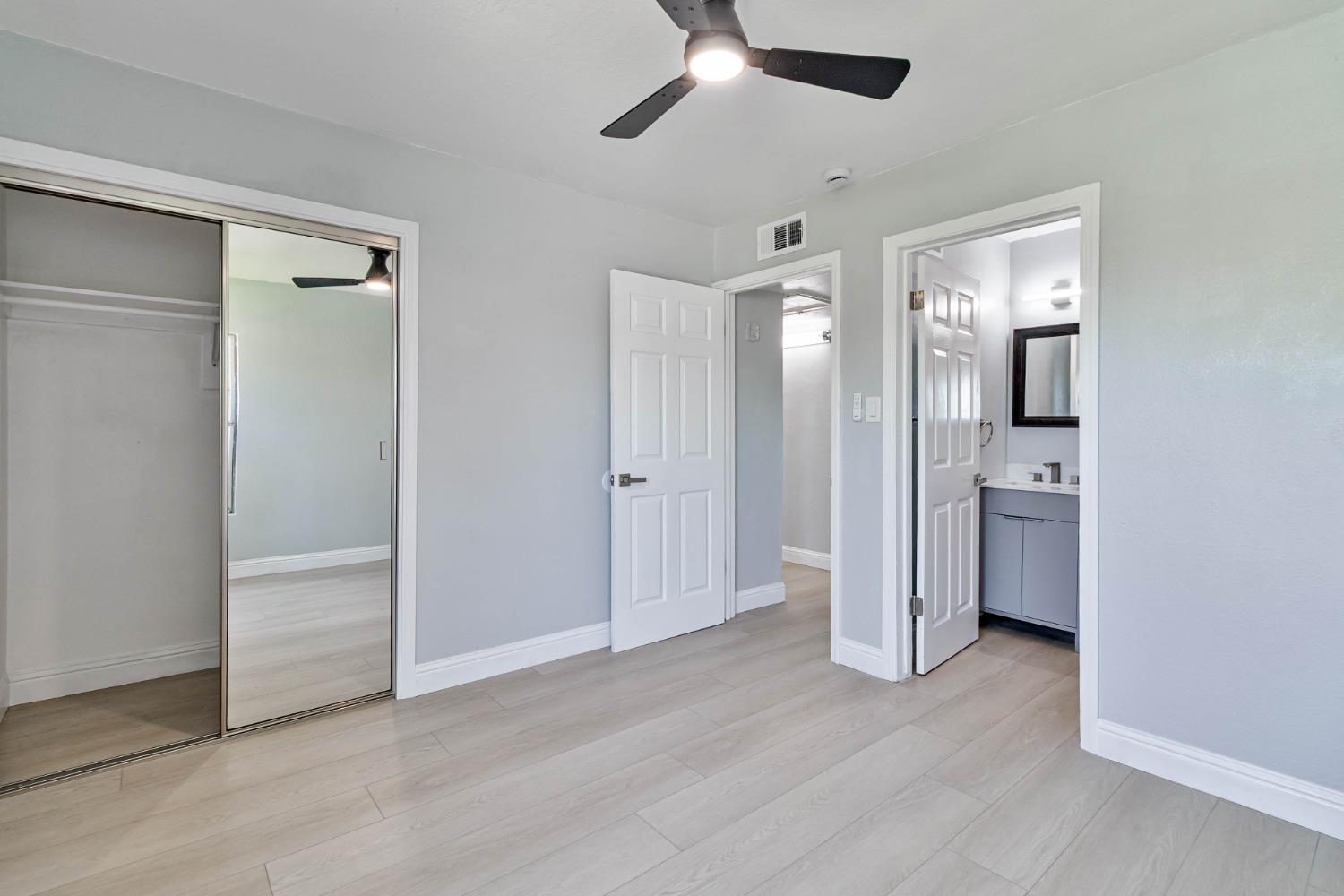 1645 W Fountain Way, Fresno, CA 93705