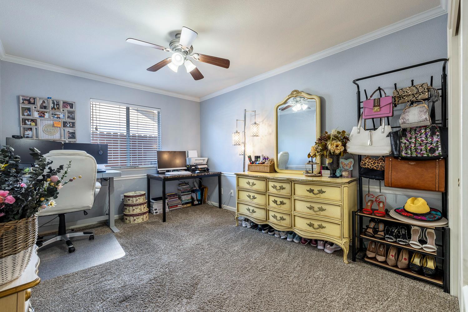 9710 N Price Ave, Fresno, CA 93720