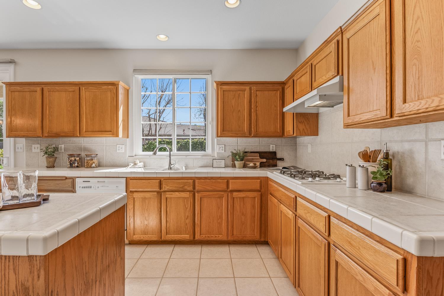 2719 E Spice Way, Fresno, CA 93720