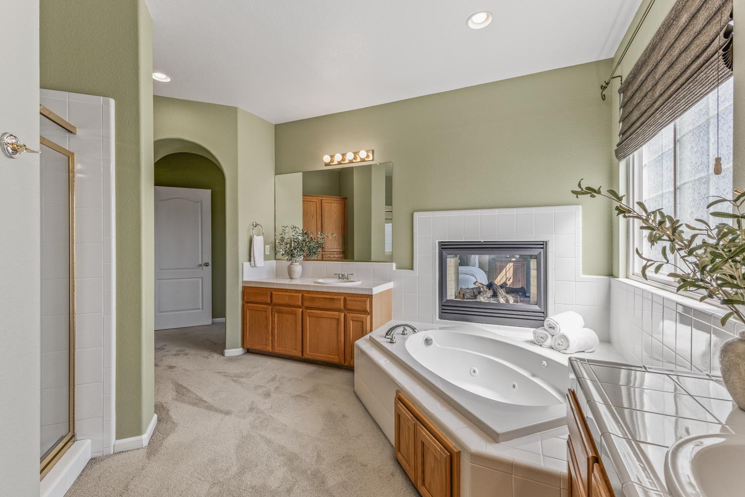 2719 E Spice Way, Fresno, CA 93720