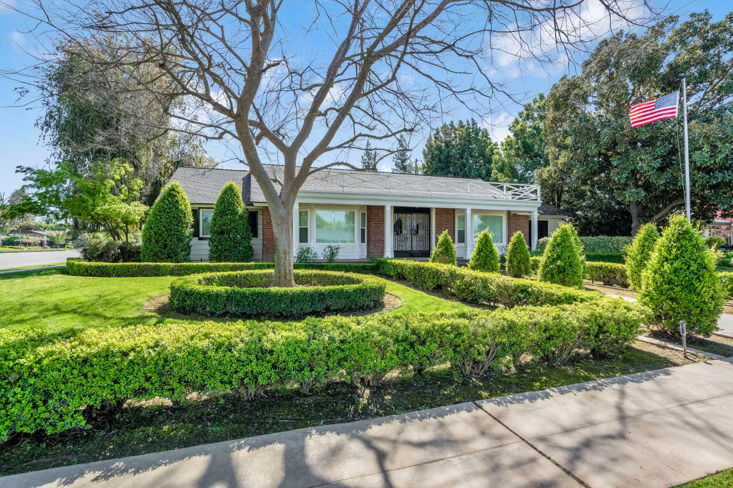 1411 W Sample Ave, Fresno, CA 93711