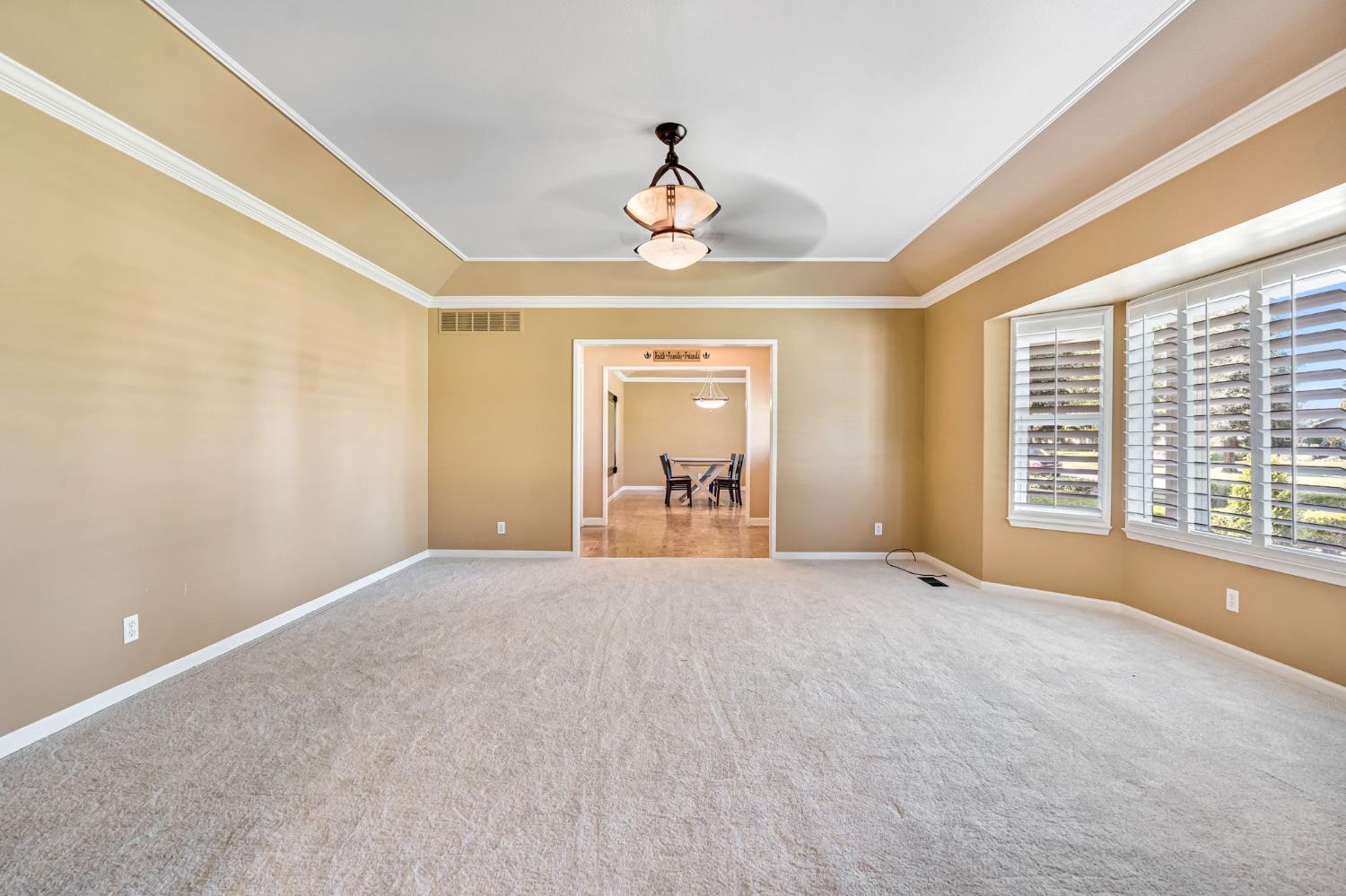 1411 W Sample Ave, Fresno, CA 93711