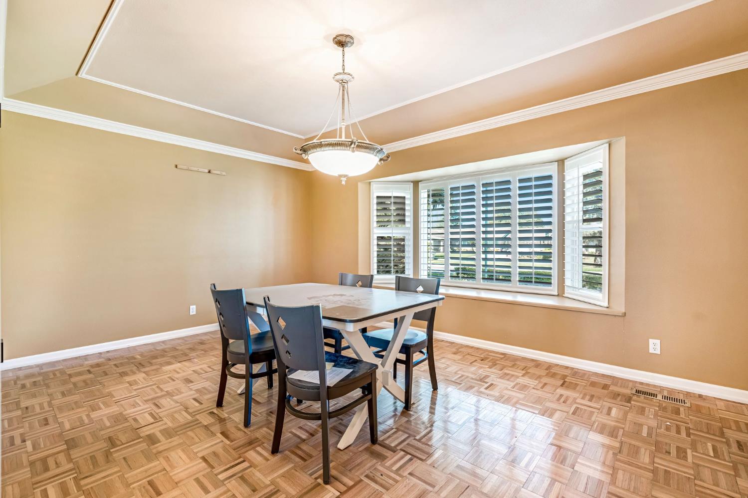 1411 W Sample Ave, Fresno, CA 93711