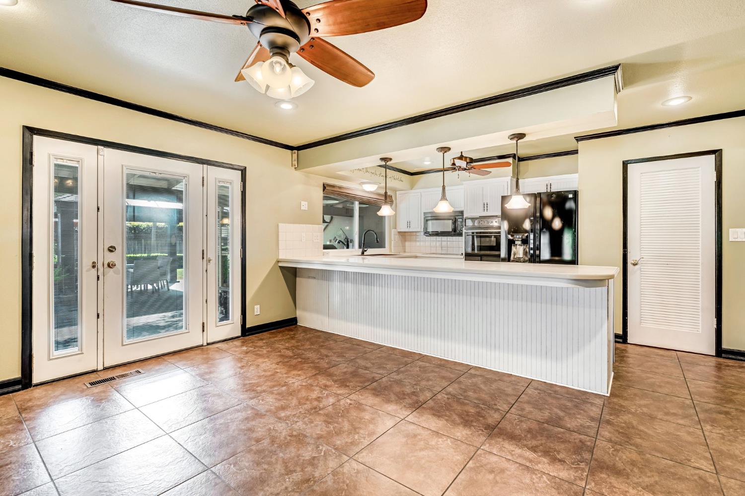 1411 W Sample Ave, Fresno, CA 93711