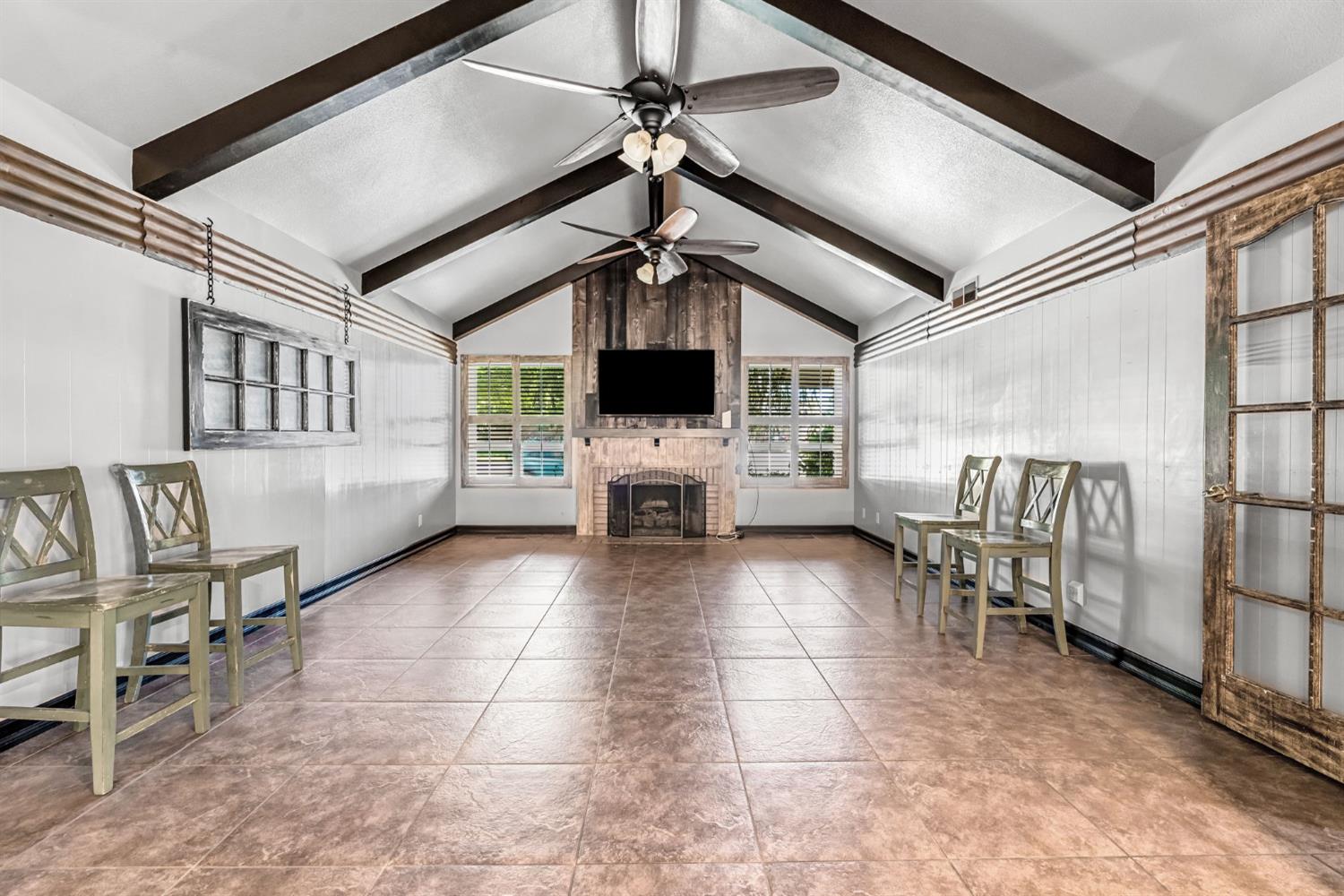 1411 W Sample Ave, Fresno, CA 93711