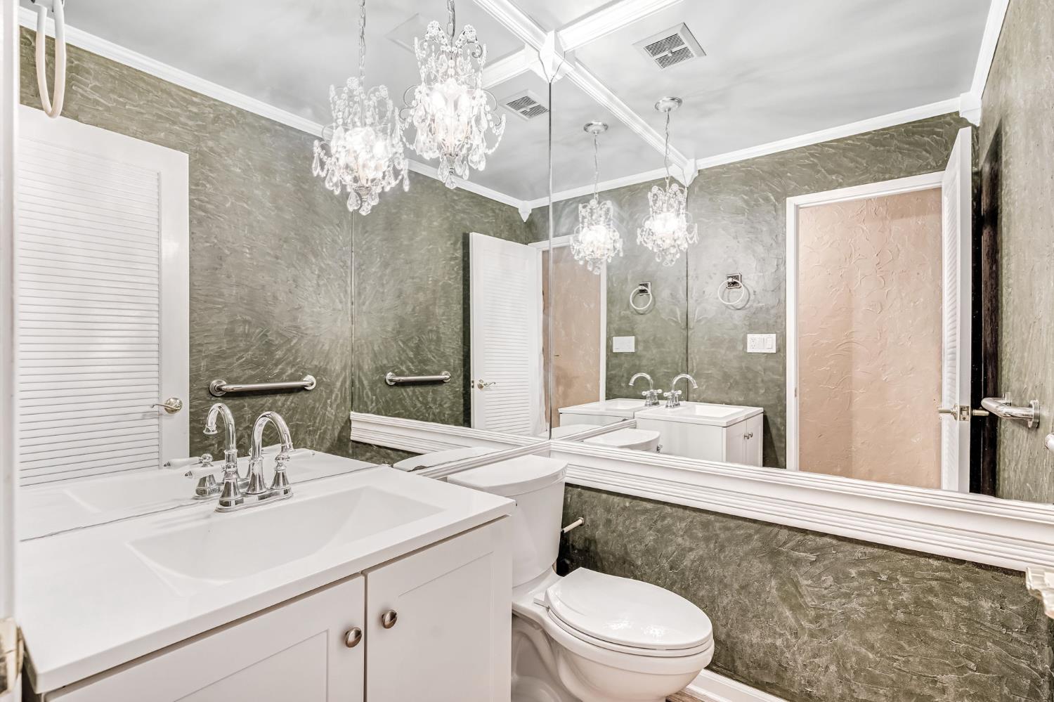 1411 W Sample Ave, Fresno, CA 93711