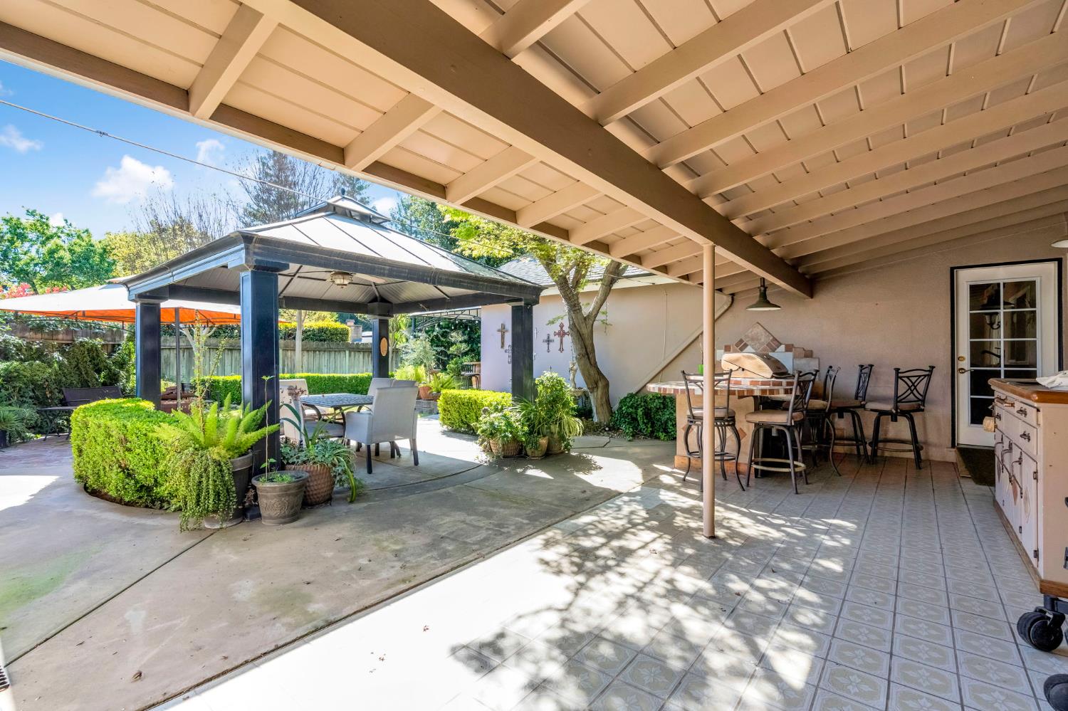 1411 W Sample Ave, Fresno, CA 93711