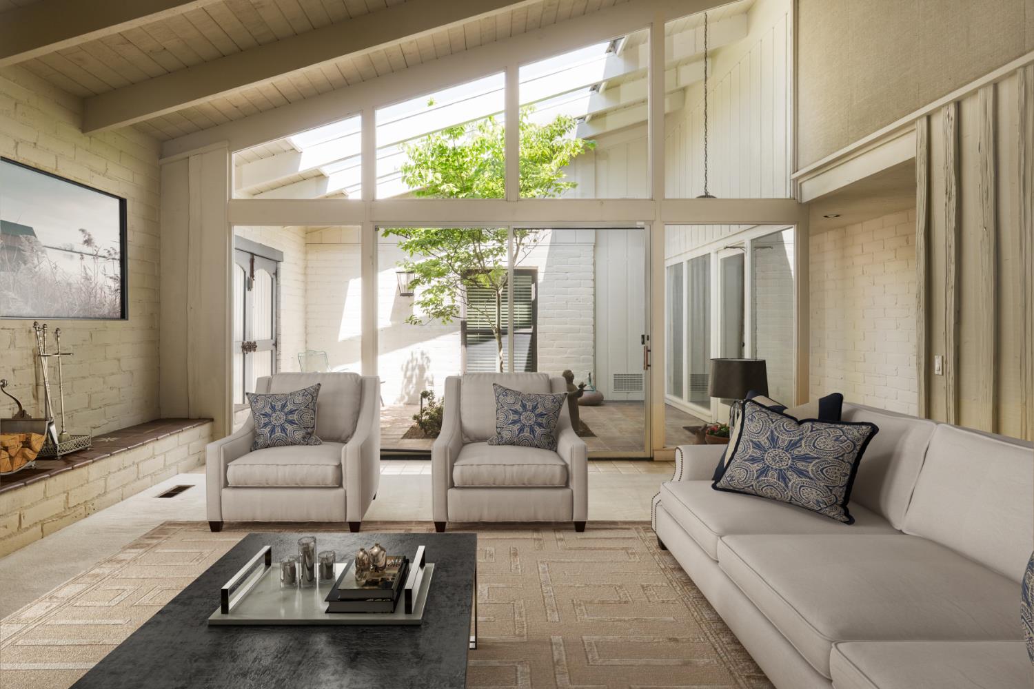 2331 W Celeste Ave, Fresno, CA 93711