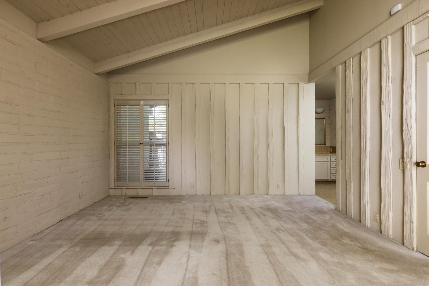 2331 W Celeste Ave, Fresno, CA 93711