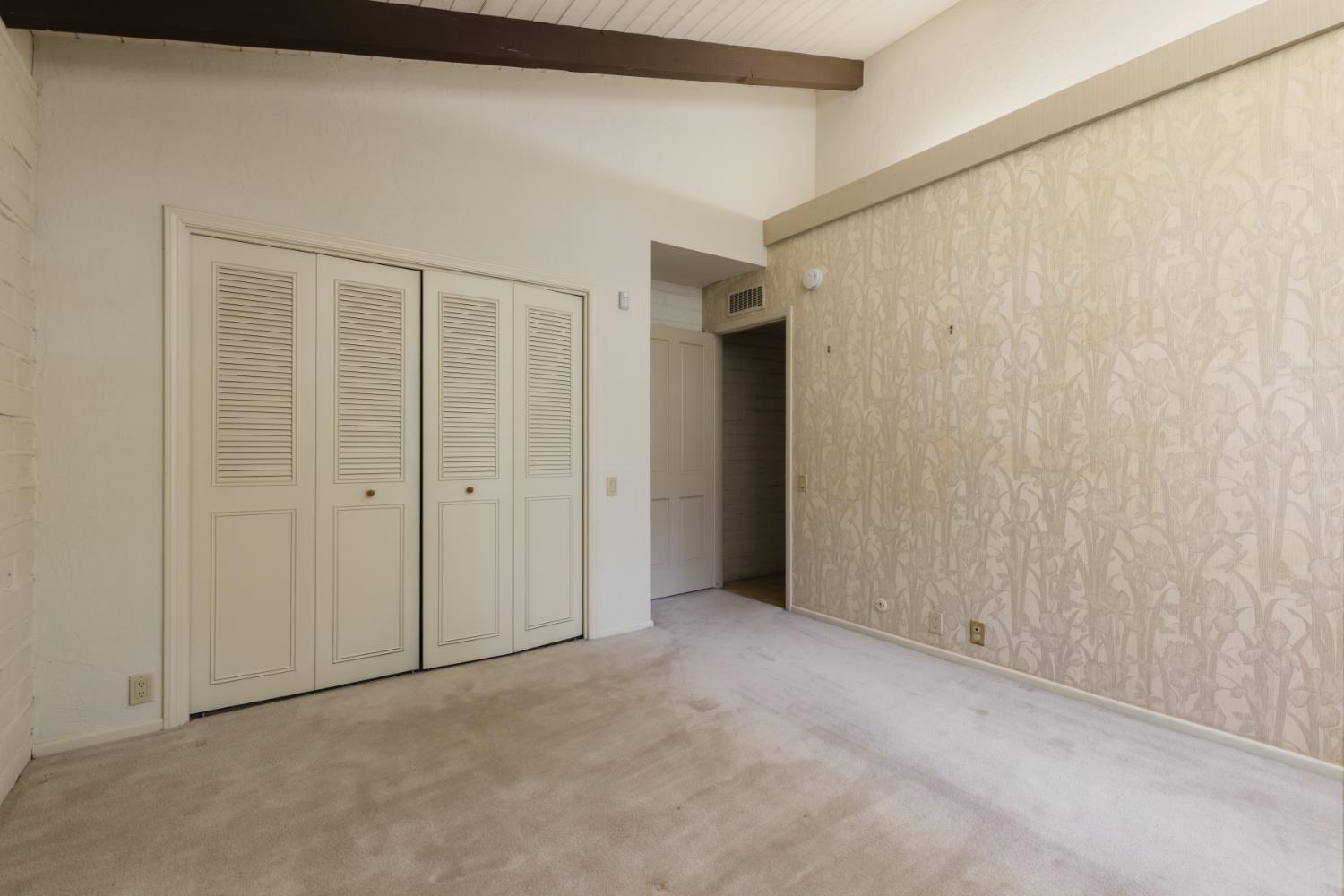 2331 W Celeste Ave, Fresno, CA 93711