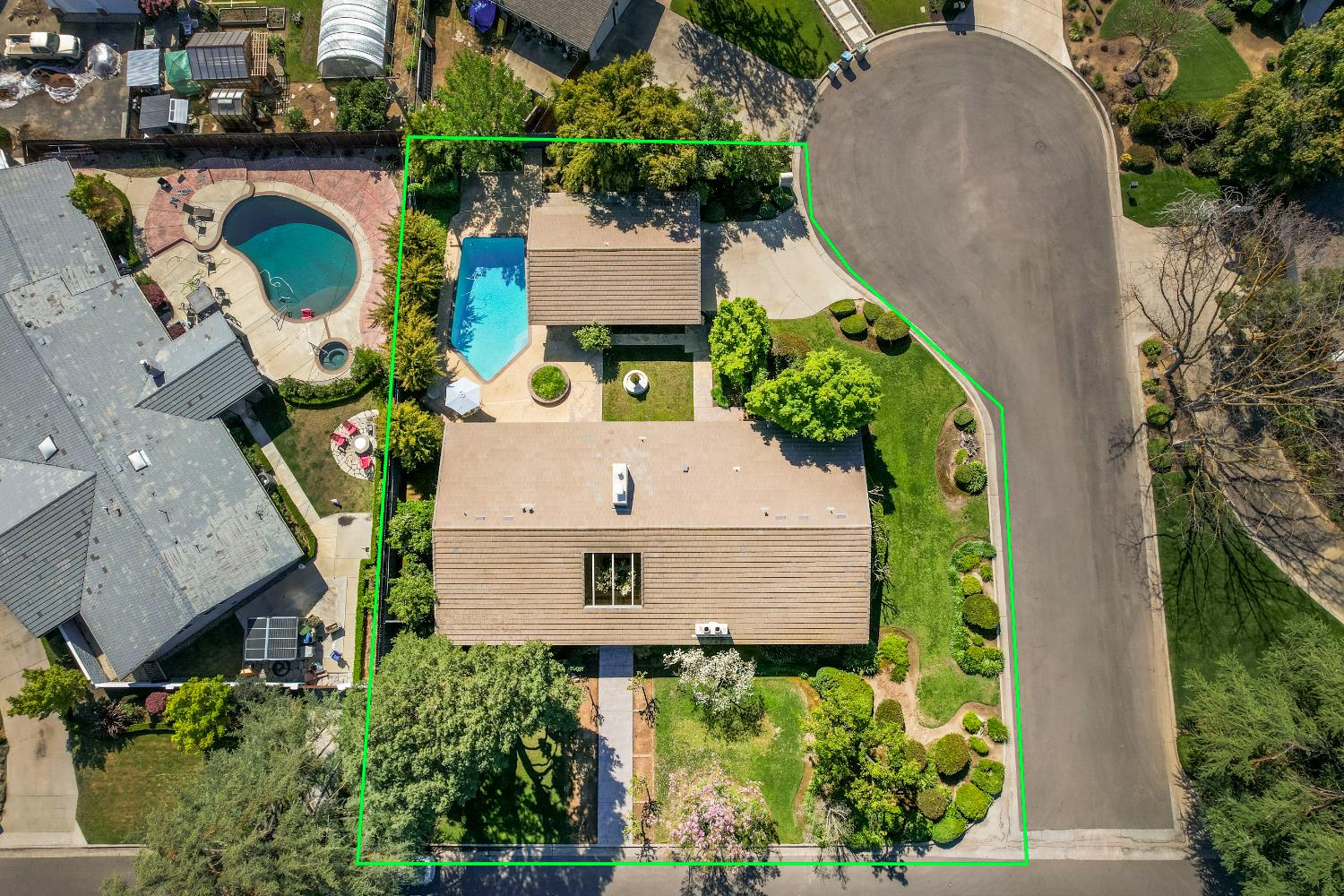 2331 W Celeste Ave, Fresno, CA 93711