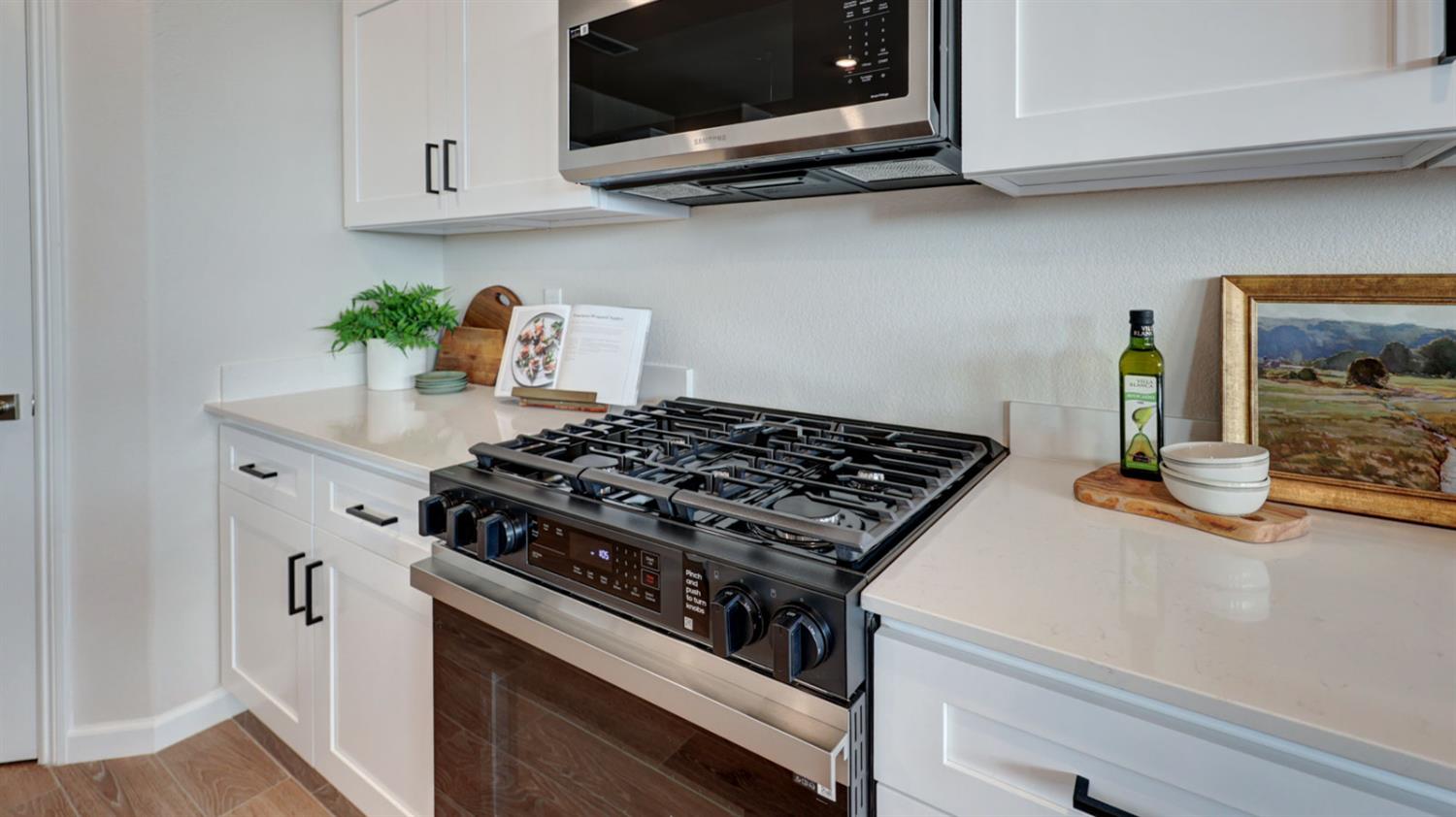 2439 E O'Keefe Dr, Fresno, CA 93720